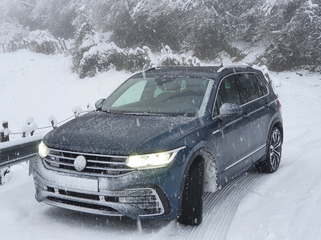 Tiguan_nieve_3.jpg